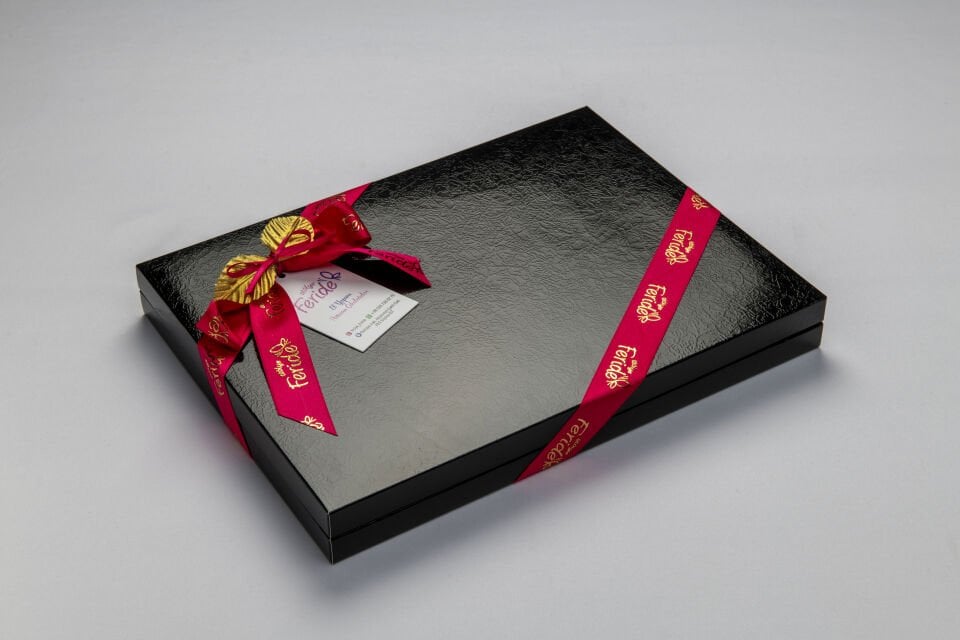 Artizan Lotus ve Karamel Ganaj Dolgulu Çikolata