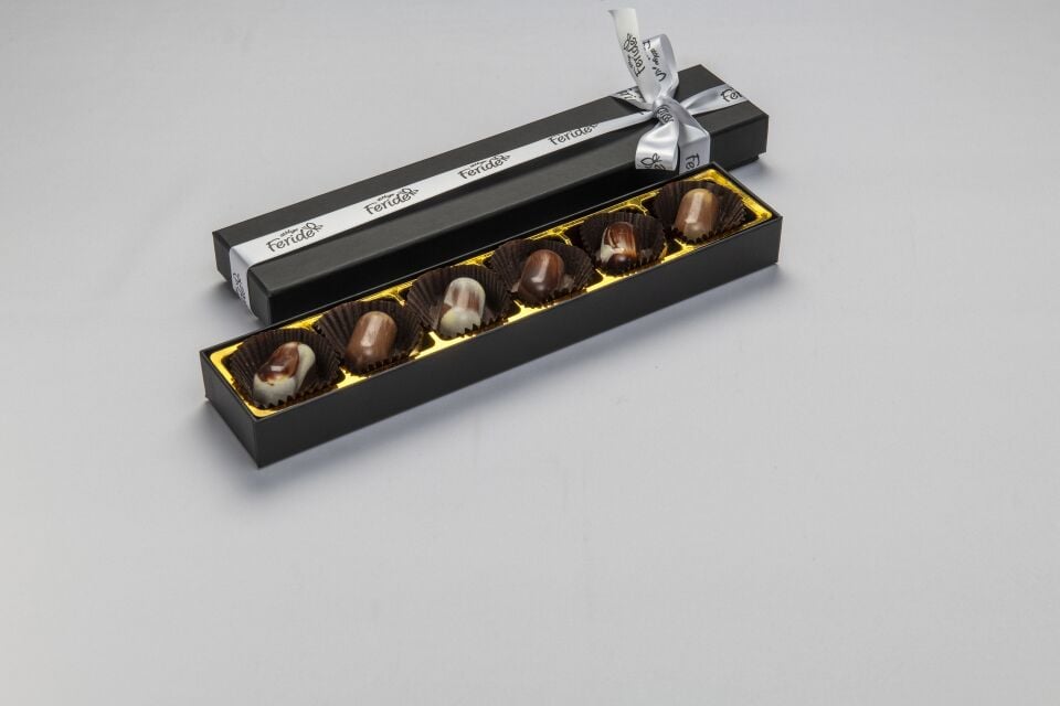 Artizan Lotus ve Karamel Ganaj Dolgulu Çikolata