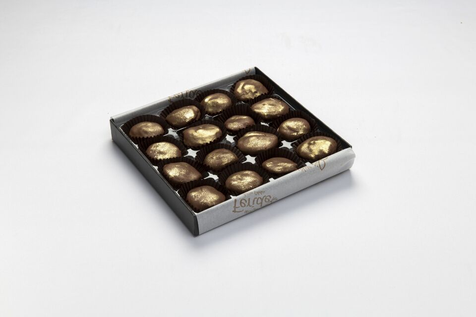 ÇİKOLATA KAPLI BALLI FINDIK DOLGULU KAYISI